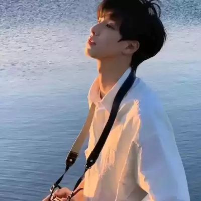 唐依童
